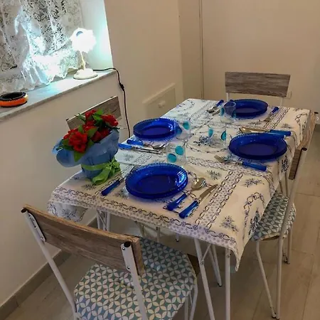 Via Aurispa 60 * Palermo