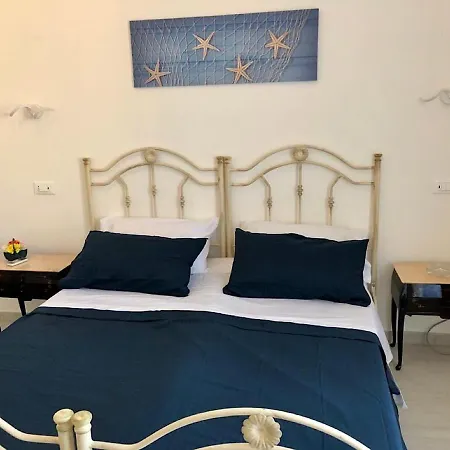 Apartament Via Aurispa 60 *