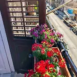 아파트 Via Aurispa 60 *